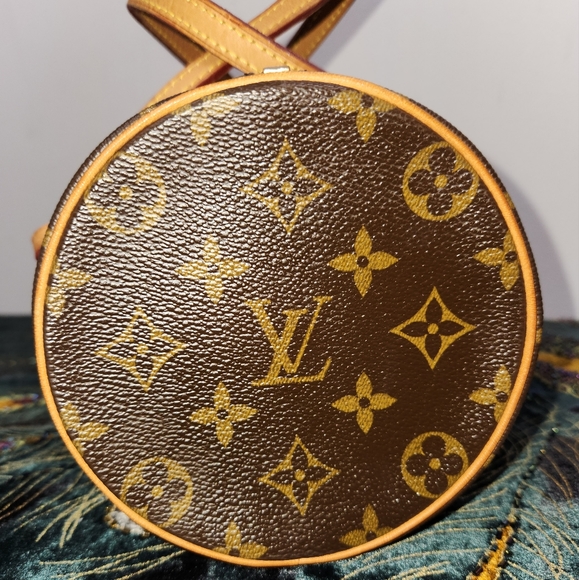 Louis Vuitton Bag - Picture 8 of 16
